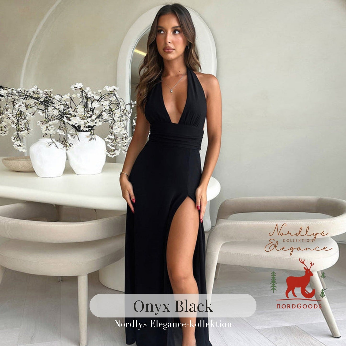 Nordlys Elegance-kollektion: Halterneck-kjole med slids i halsen